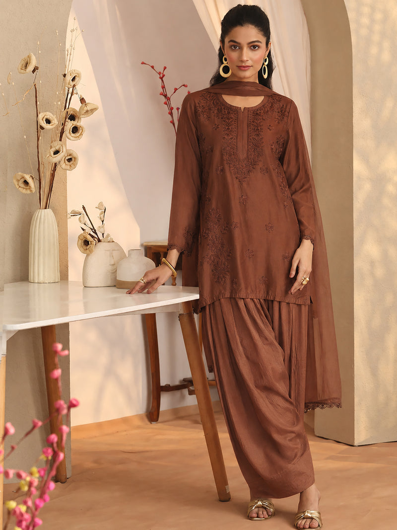 Farshi Suits
