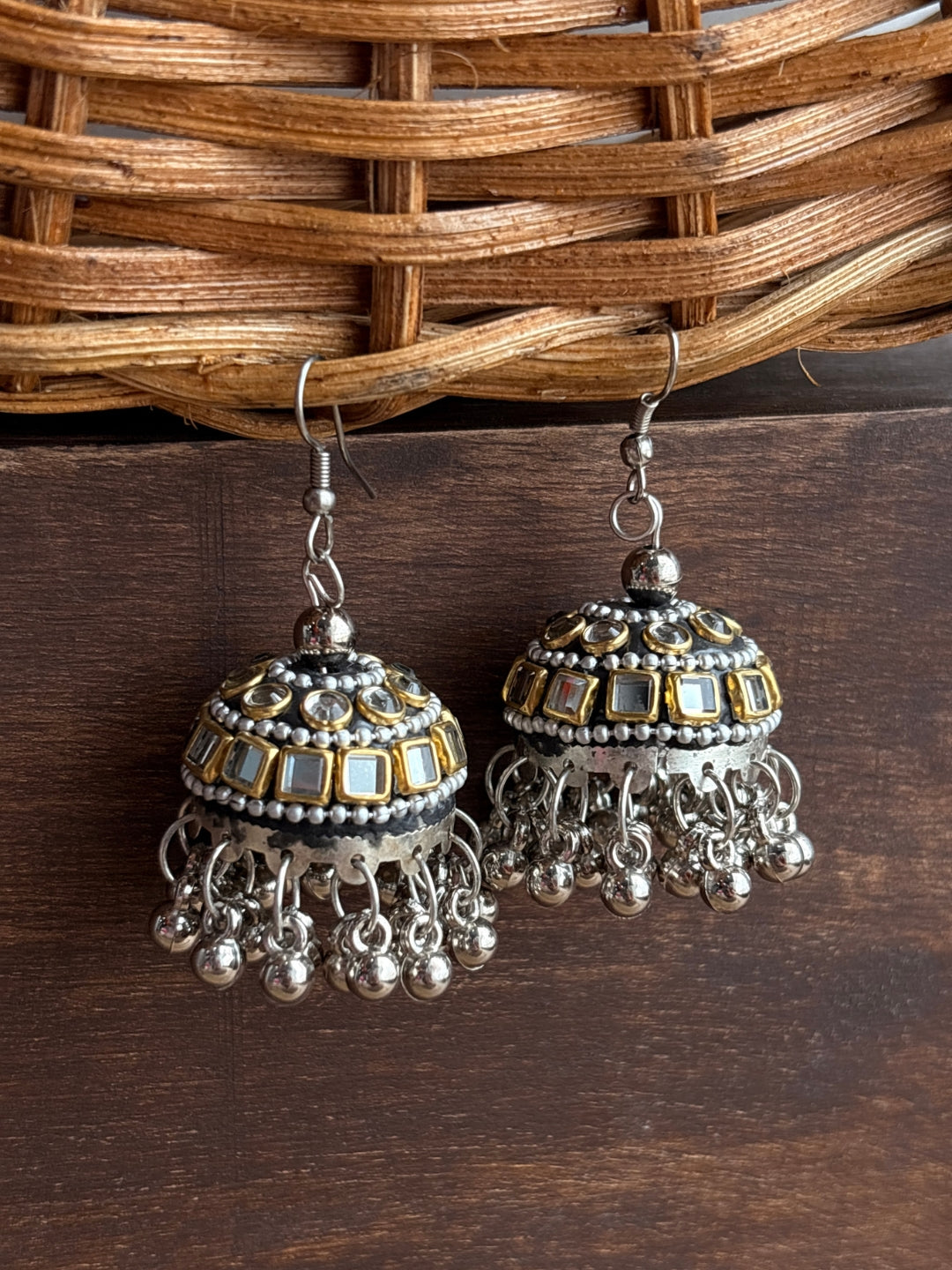 Noor Kundan Oxidised Silver-Tone Jhumka Earrings