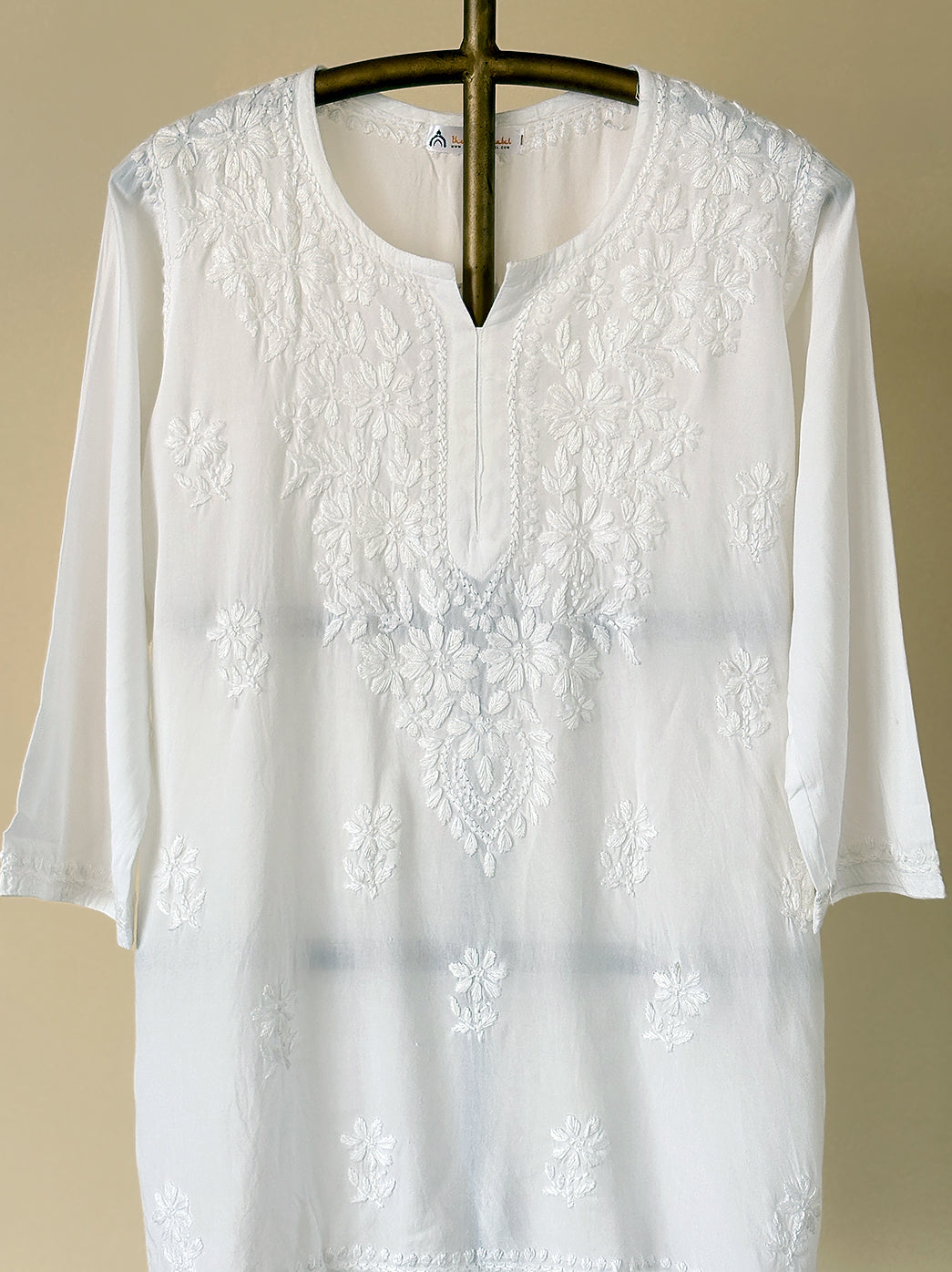 Anayra Rayon Chikankari Short Top - White