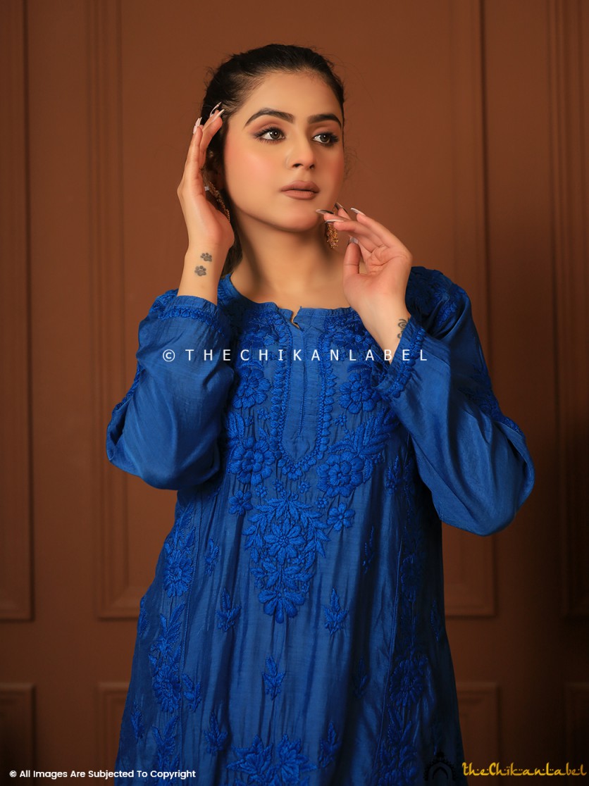 Blue Suha Chikankari Straight Kurti ,Chikankari Straight Kurti in Muslin Fabric For Woman