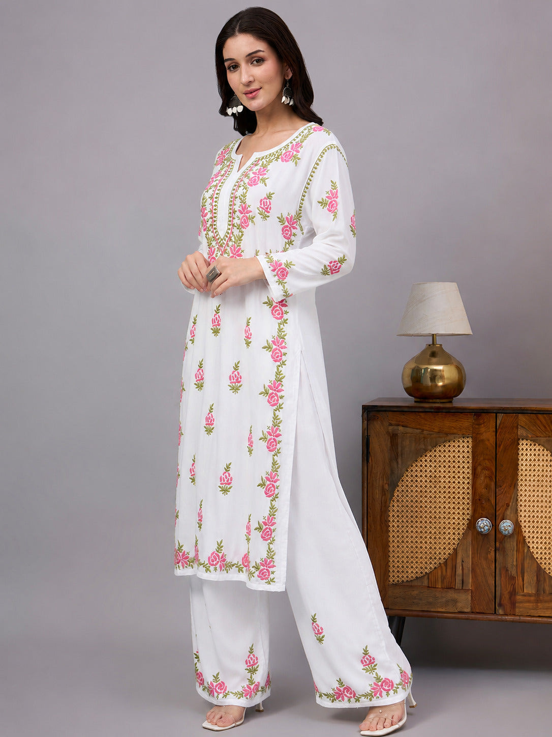 Chahak Rayon Chikankari Kurta Set - Pink