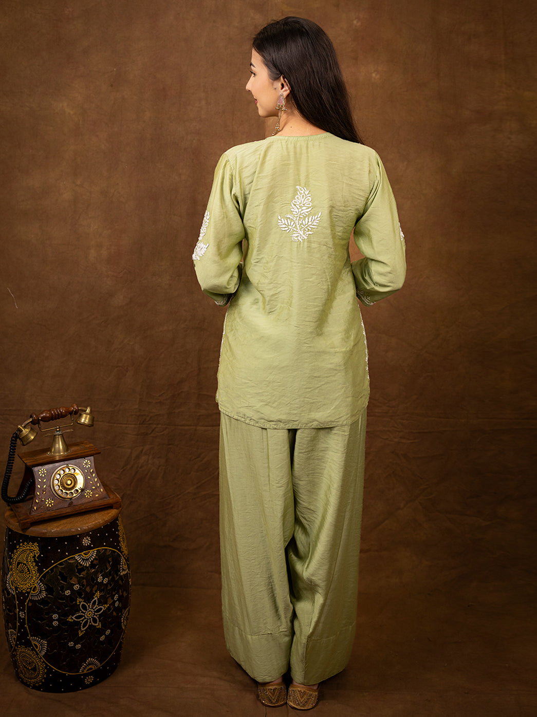 Elegant women’s ethnic outfit Dhanvi Chanderi kurti farshi salwar set crafted with traditional Lucknowi chikankari embroidery and graceful farshi salwar silhouette.