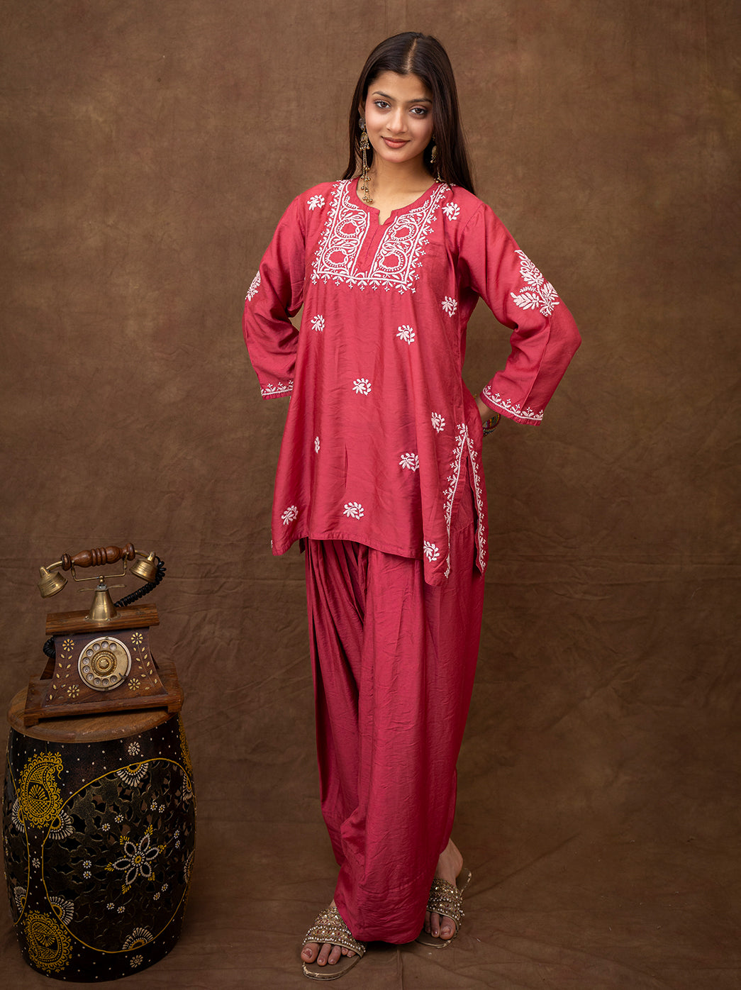 Women’s trending chikankari set with embroidered Chanderi kurti and wide farshi salwar inspired by classic Indian ethnic fashion.