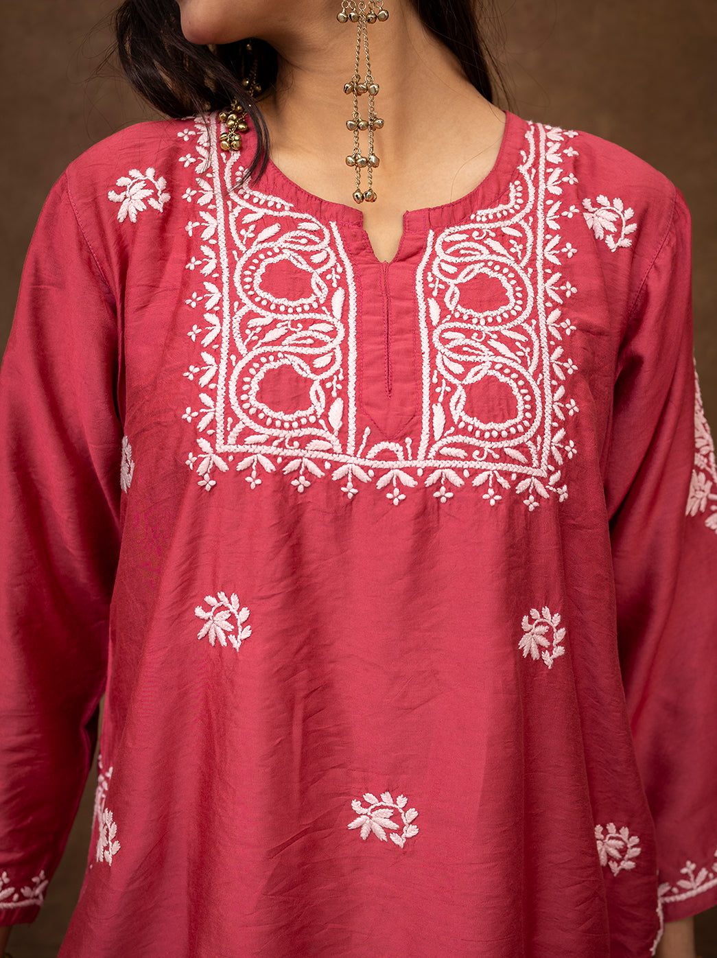 Handcrafted chikankari embroidered kurti paired with elegant farshi salwar in the Dhanvi Chanderi kurti farshi salwar set.