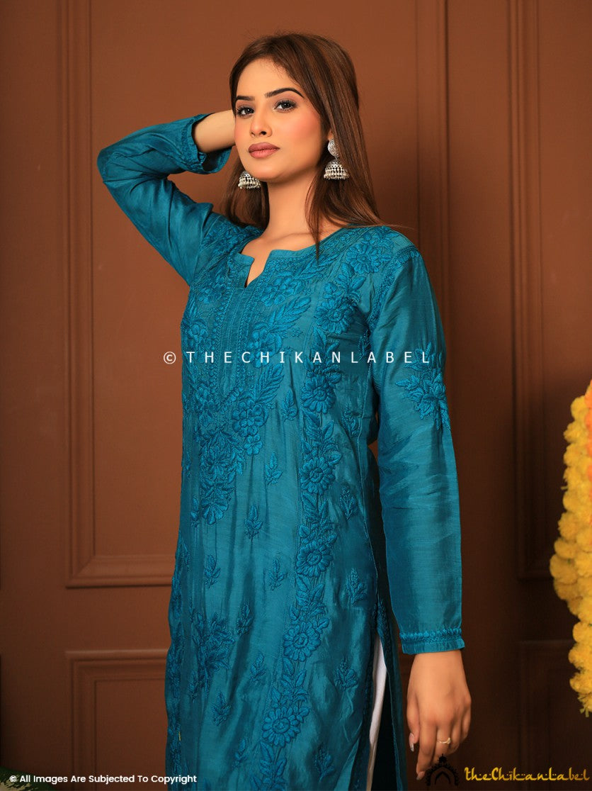 Green Suha Chikankari Straight Kurti ,Chikankari Straight Kurti in Muslin Fabric For Woman