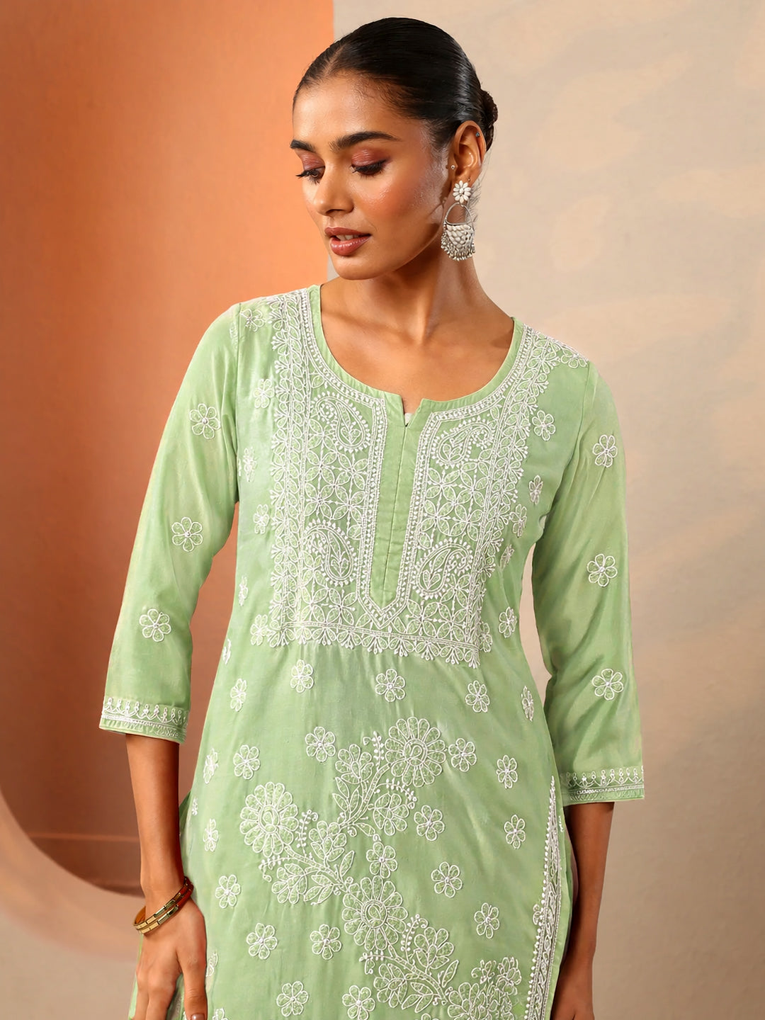 Stylish chikankari kurta for women featuring straight fit design and detailed hand embroidery for everyday wear