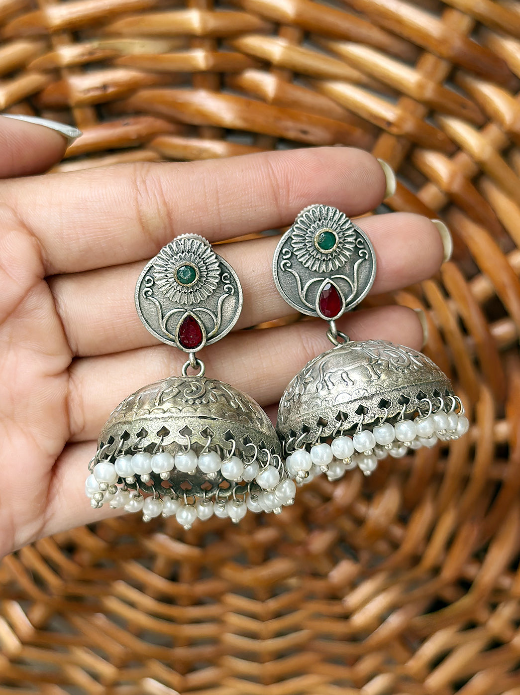 Oxidized Handcrafted Jhumka Earring with Pearl and Kundan