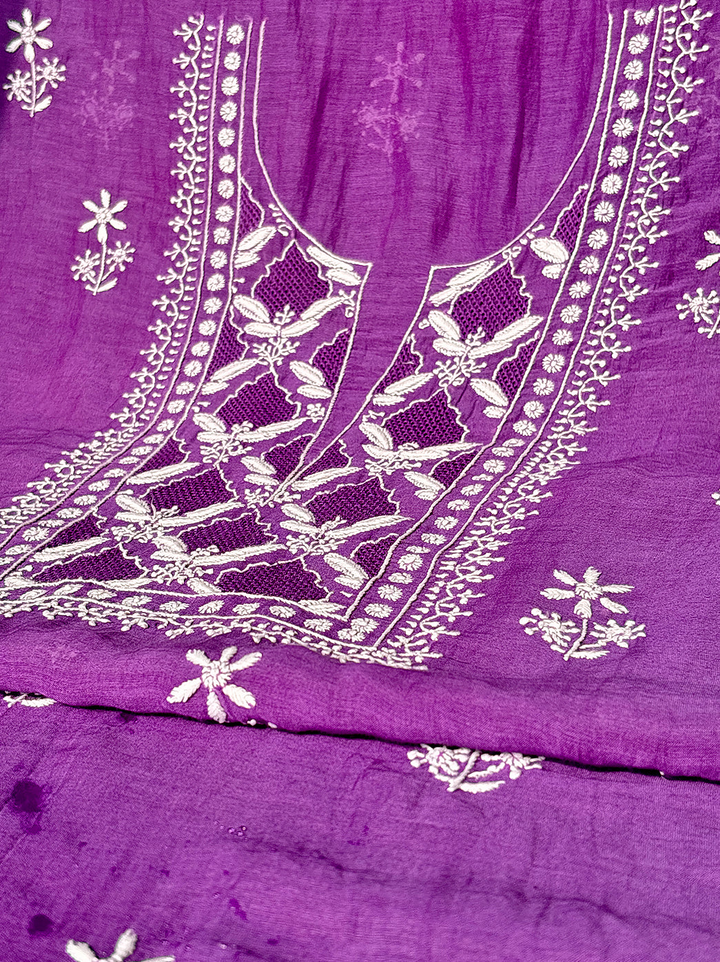 “Premium mulmul fabric unstitched chikankari kurti set with dupatta showcasing floral embroidery motifs”