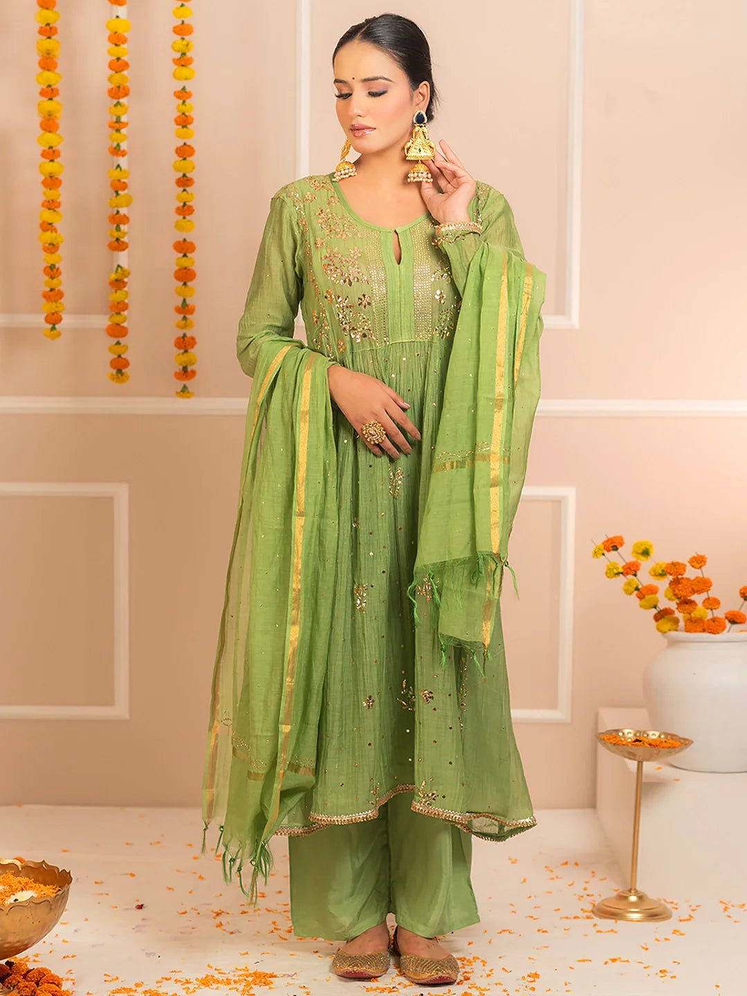 Rang-E-Tyohaar Mul Chanderi Chikankari Kurta Set - Green