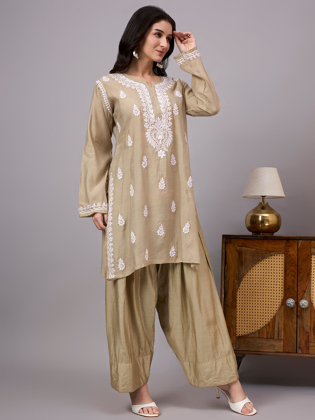 Traditional Indian ethnic wear for women featuring Chanderi kurta with detailed Lucknowi Chikankari embroidery and Farshi bottom