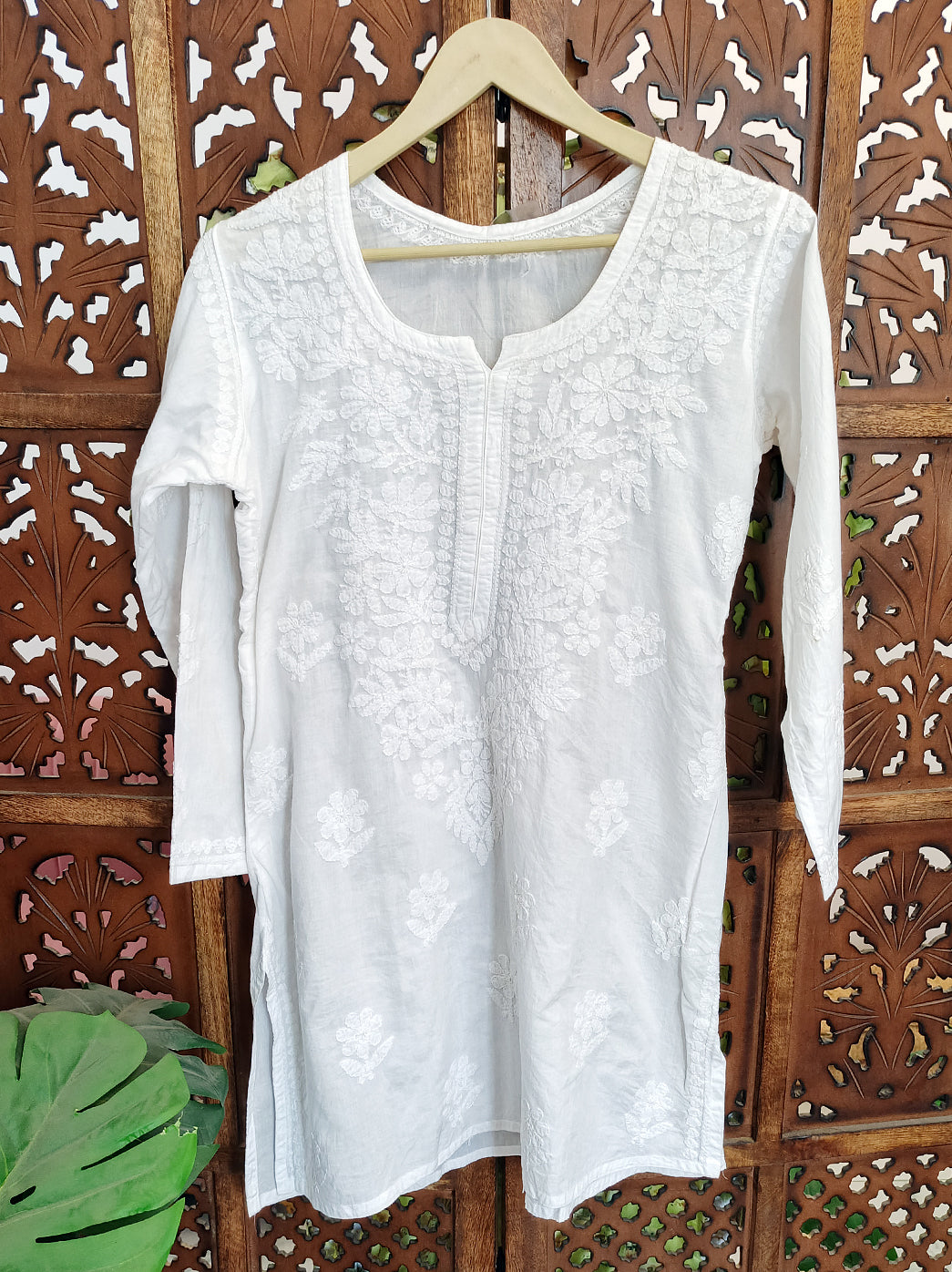 White Cotton Chikankari Short Kurta