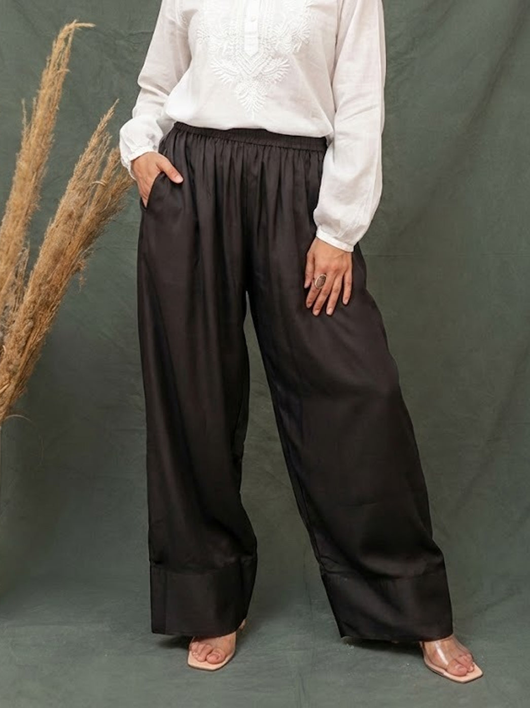 Women Solid Loose Fit Cotton Farshi Salwar - Black