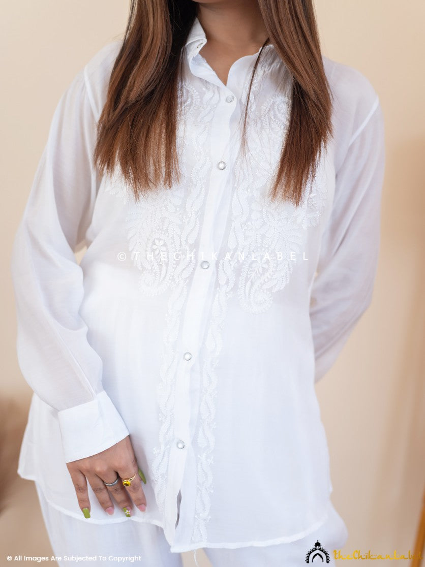 White Riha Muslin Chikankari Kurta Set ,Chikankari Kurta Set in Muslin Fbaric For Woman