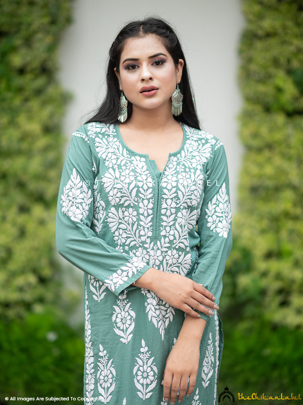 Buy chikankari kurti pant set online at best price, Shop authentic Lucknow chikankari handmade kurti pant set in modal fabric for women 5