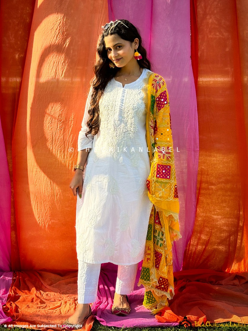 White Cotton Chikankari Kurti ,n Chikankari Kurti in Cotton Fabric For Woman