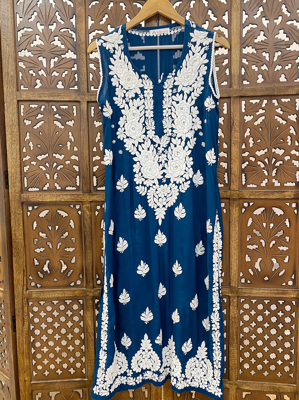 Blue Muslin Chikankari Sleeveless Straight Kurti
