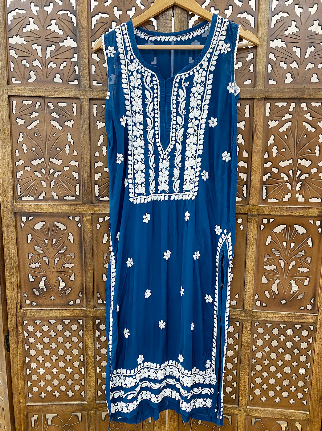 Blue Muslin Chikankari Sleeveless Straight Kurti