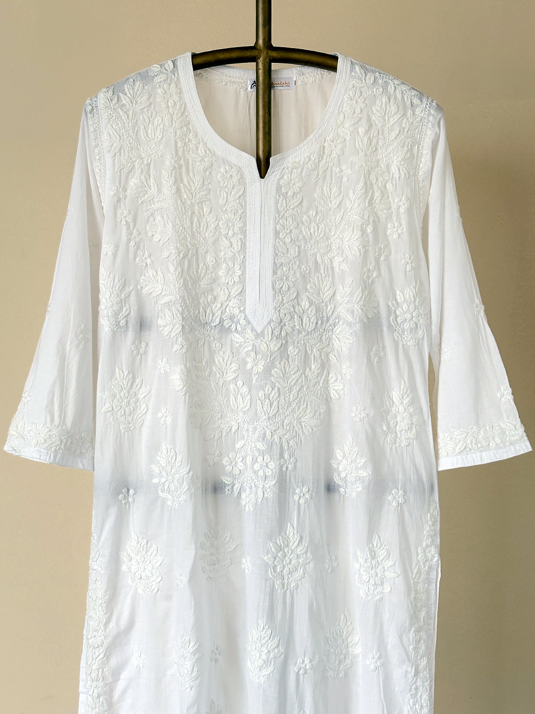 Ojasvi Cotton Chikankari Straight Kurti - White