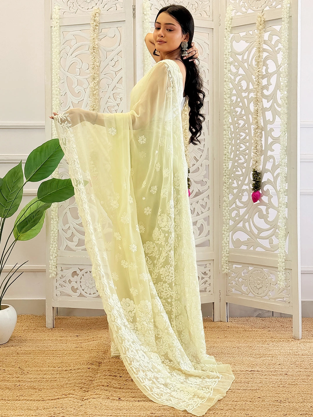 Aneet Georgette Embroidered Chikankari Saree - Green