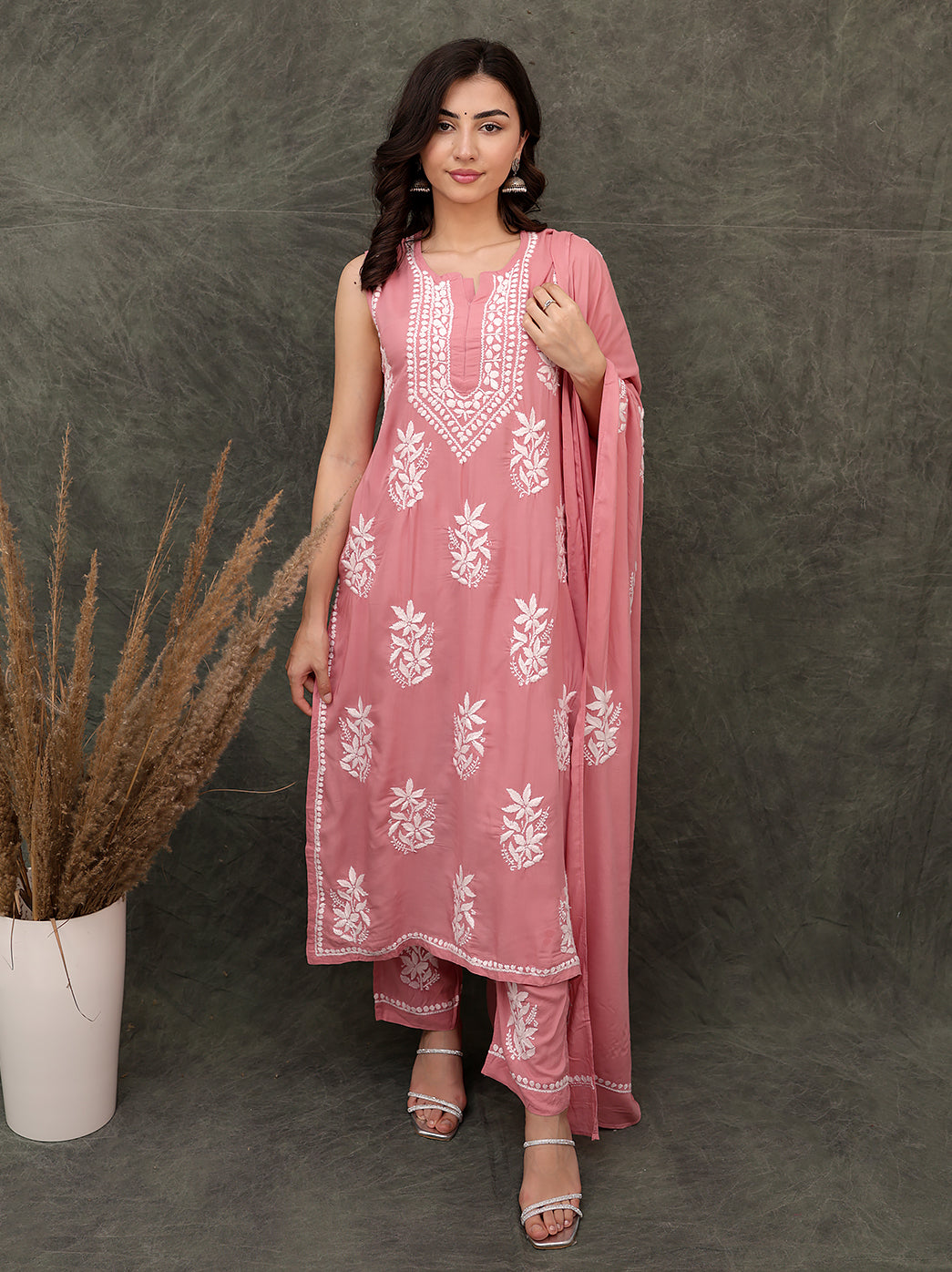 Classic chikankari kurta and pant set reflecting authentic Lucknow hand embroidery techniques with elegant ethnic styling