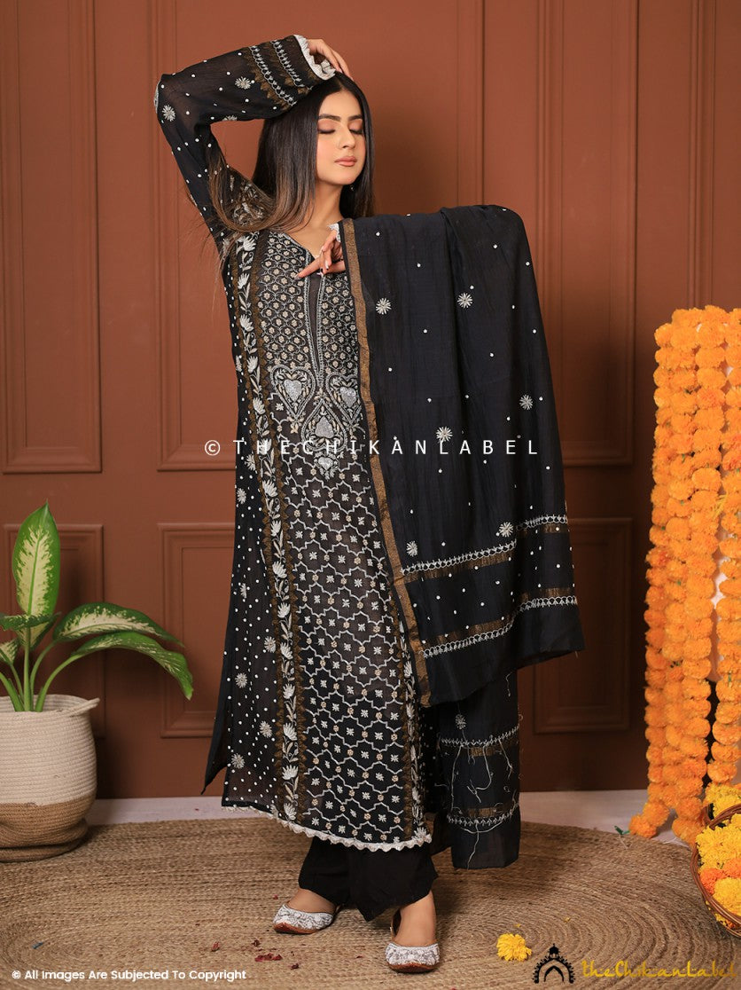 Stitched Georgette Designer Lucknowi Chikan Suit at Rs 5200 in Mumbai