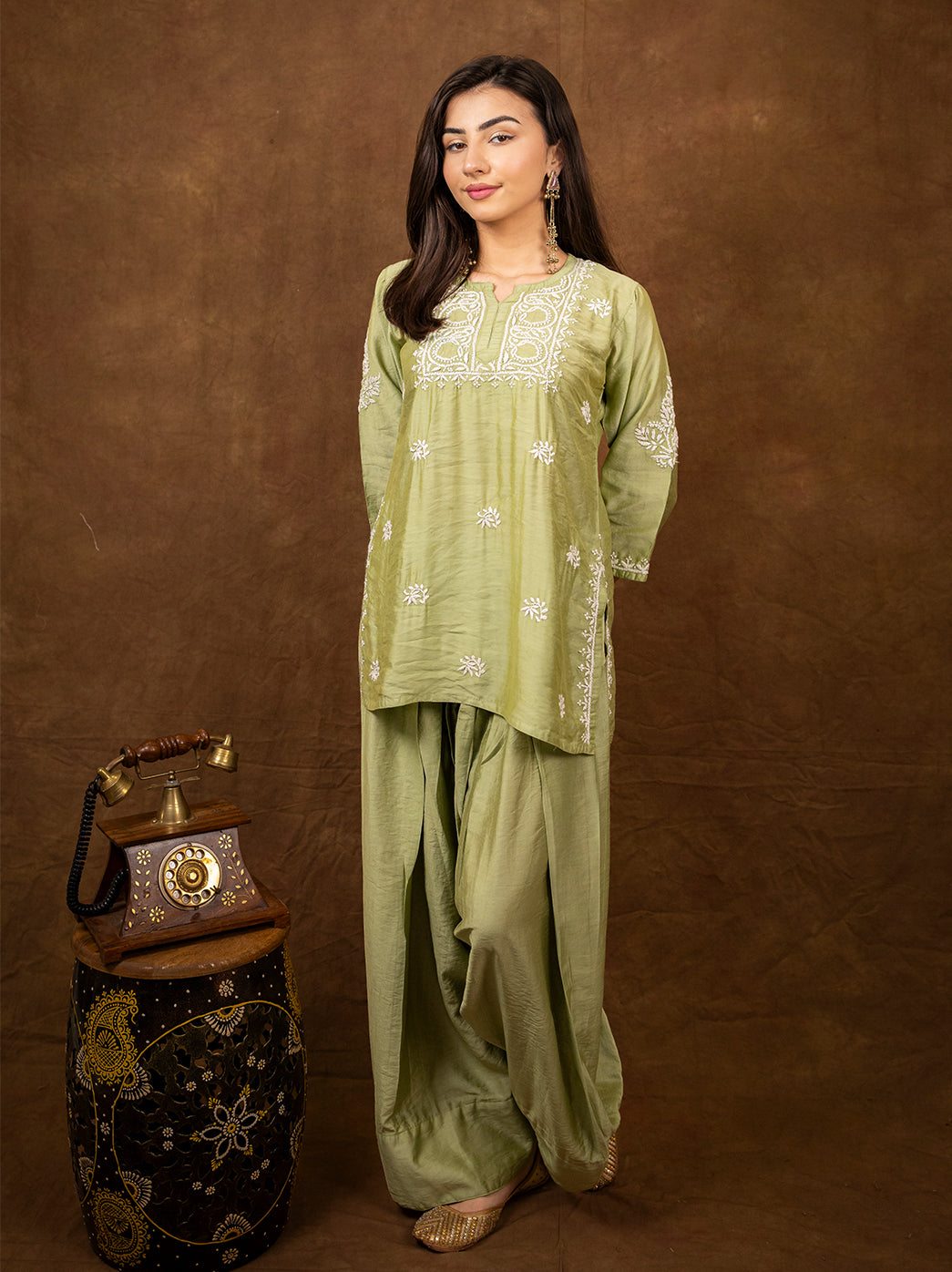 Trending chikankari set for women featuring Dhanvi Chanderi kurti with intricate embroidery and comfortable farshi salwar design.