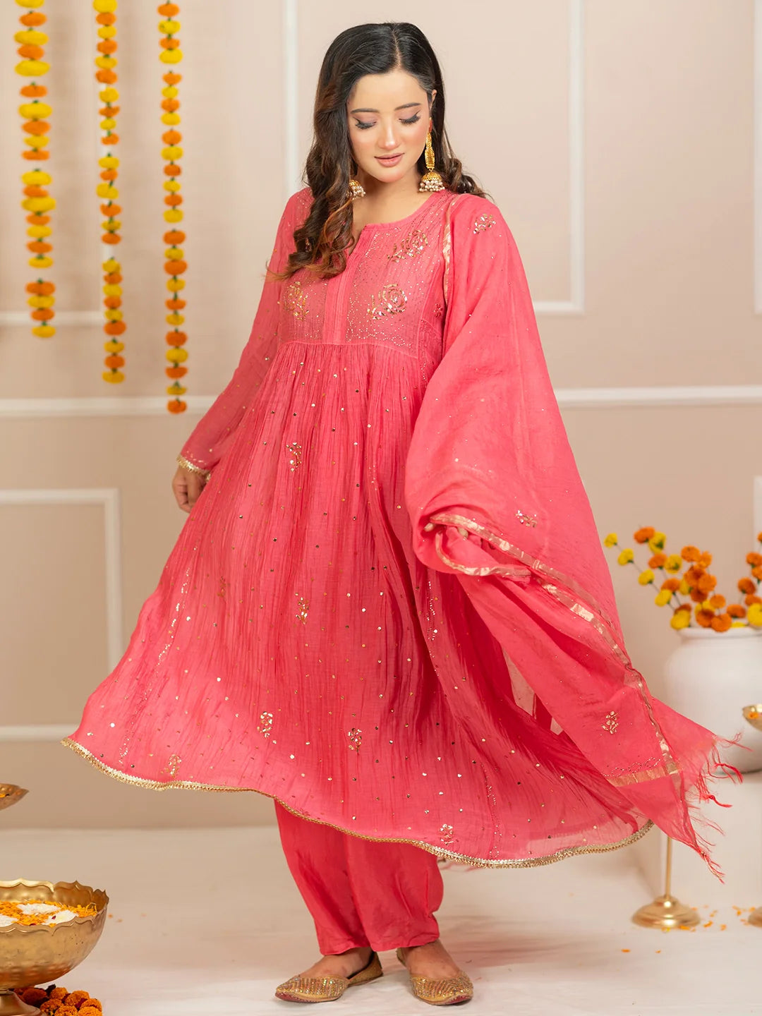 Rang-E-Tyohaar Mul Chanderi Chikankari Kurta Set - Peach