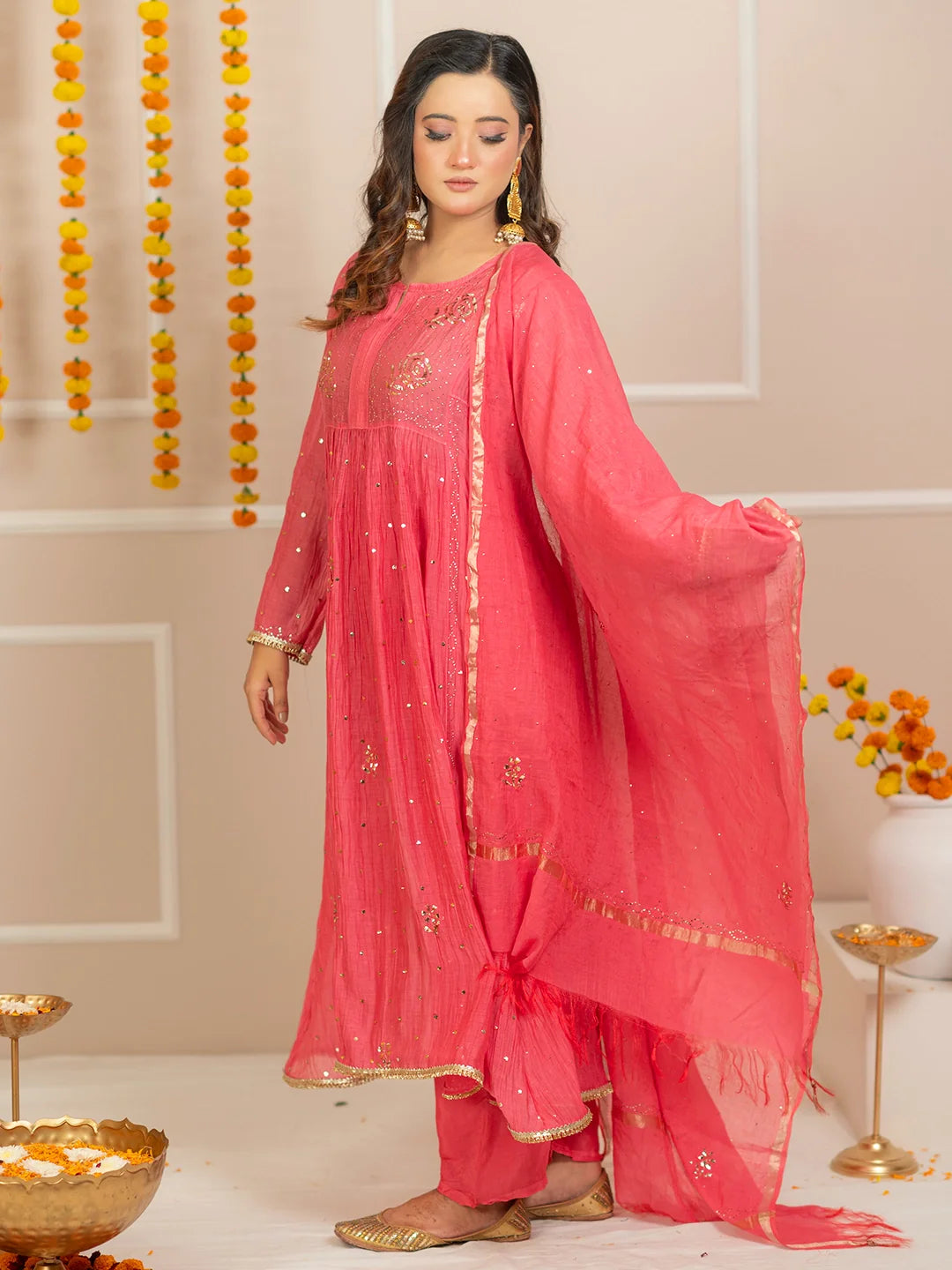 Rang-E-Tyohaar Mul Chanderi Chikankari Kurta Set - Peach