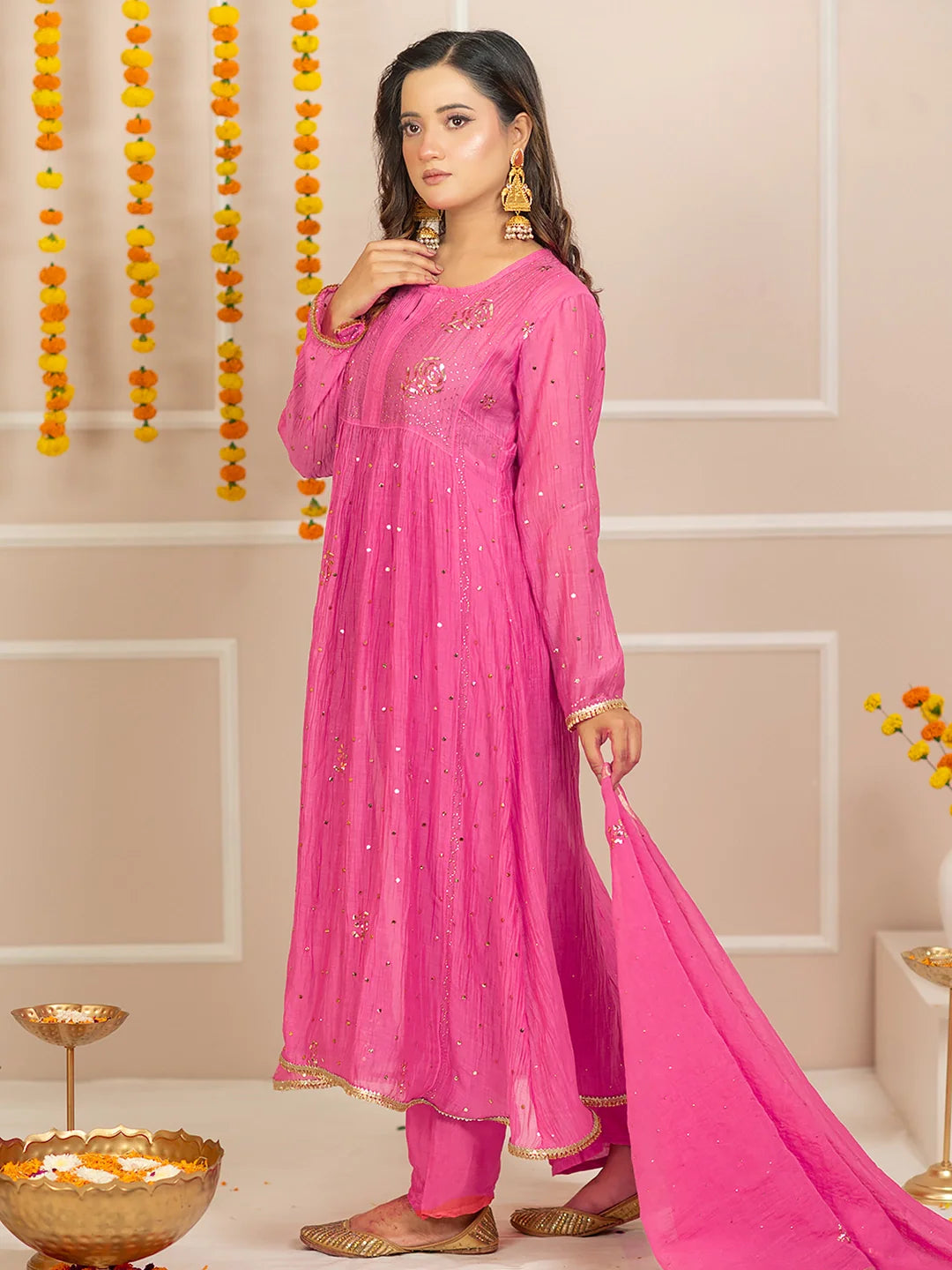 Rang-E-Tyohaar Mul Chanderi Chikankari Kurta Set - Pink