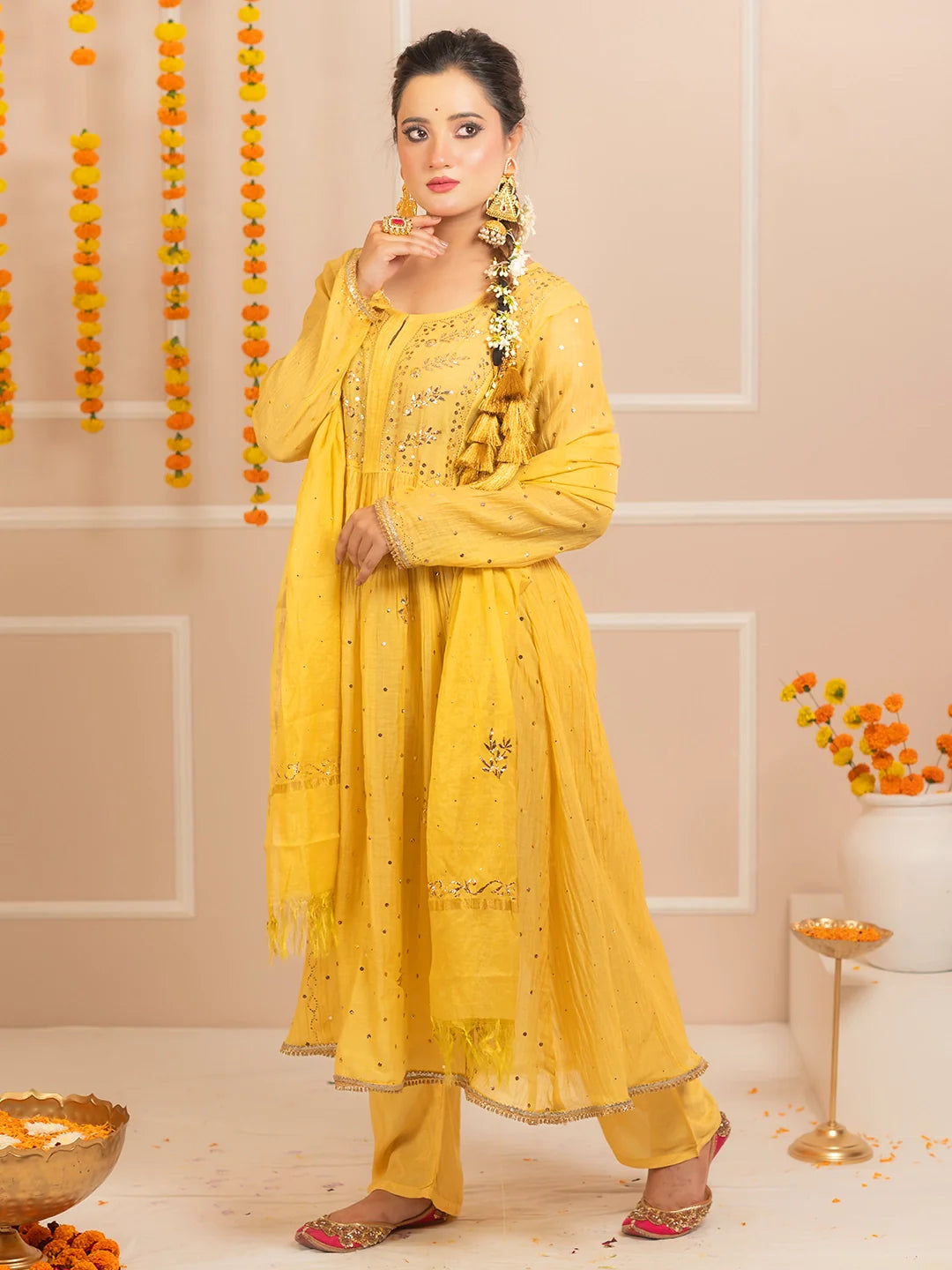 Rang-E-Tyohaar Mul Chanderi Chikankari Kurta Set - Yellow