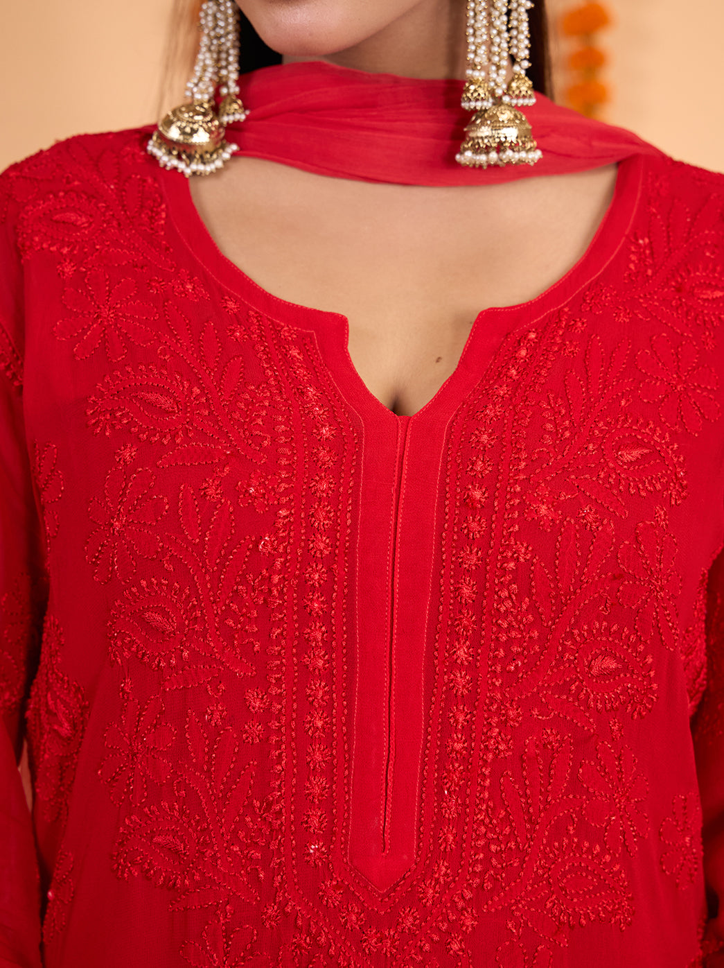 Full-length view of the Shahana Chikankari kurta set with a straight embroidered kurti, matching palazzo pants and a coordinating dupatta styled with embellished juttis.