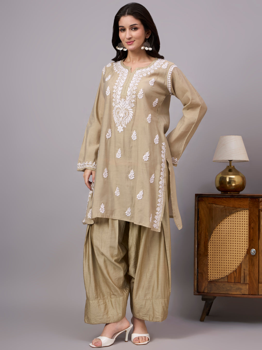Chanderi Chikankari Kurta Farshi Set showcasing heritage craftsmanship with beautifully embroidered kurta and flowy Farshi Salwar