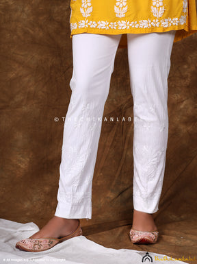 Saadgi Bottoms  Buy Saadgi White Chikankari Cigarette Pants Online  Nykaa  Fashion