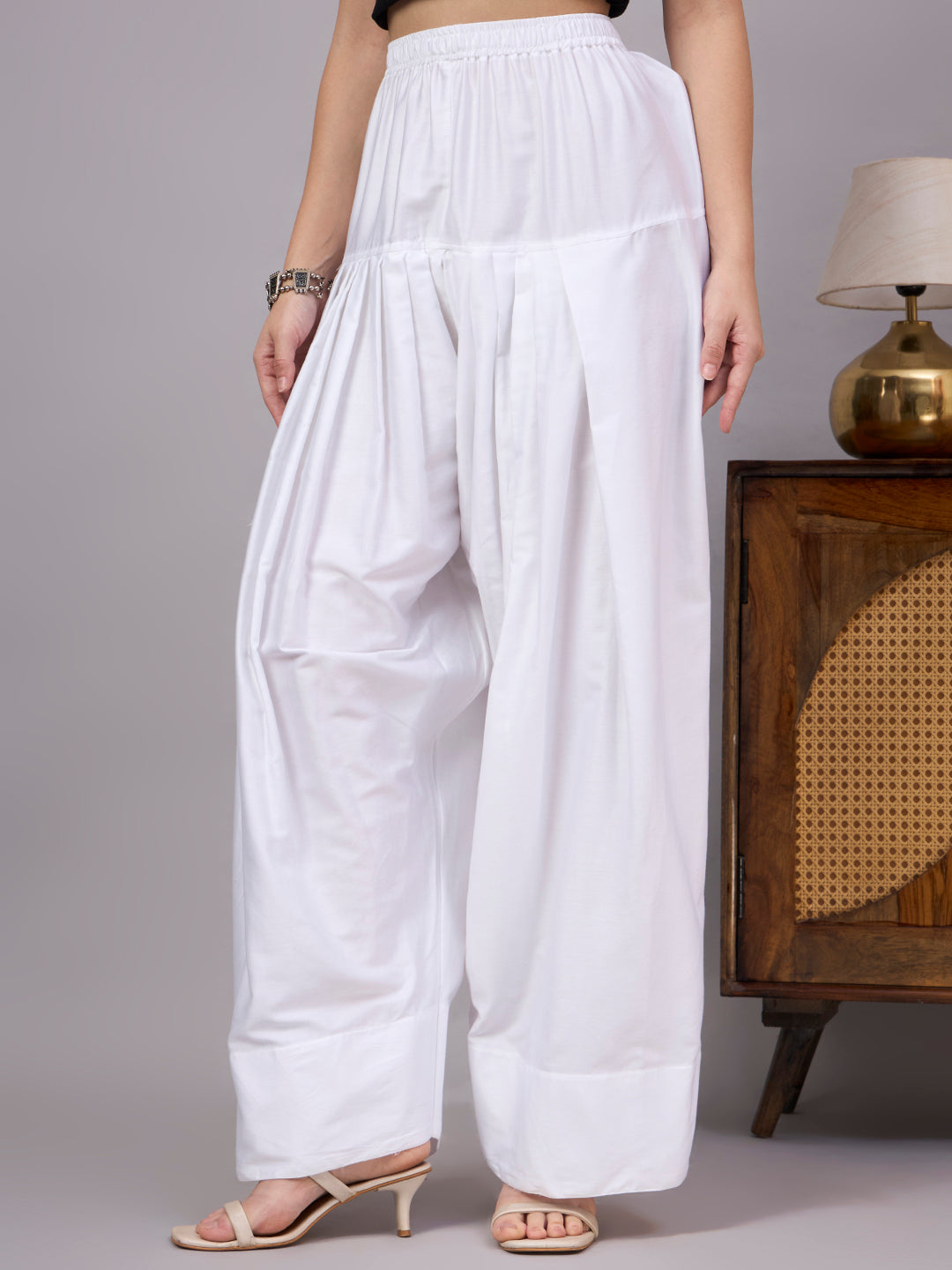 Women Solid Loose Fit Cotton Farshi Salwar - White
