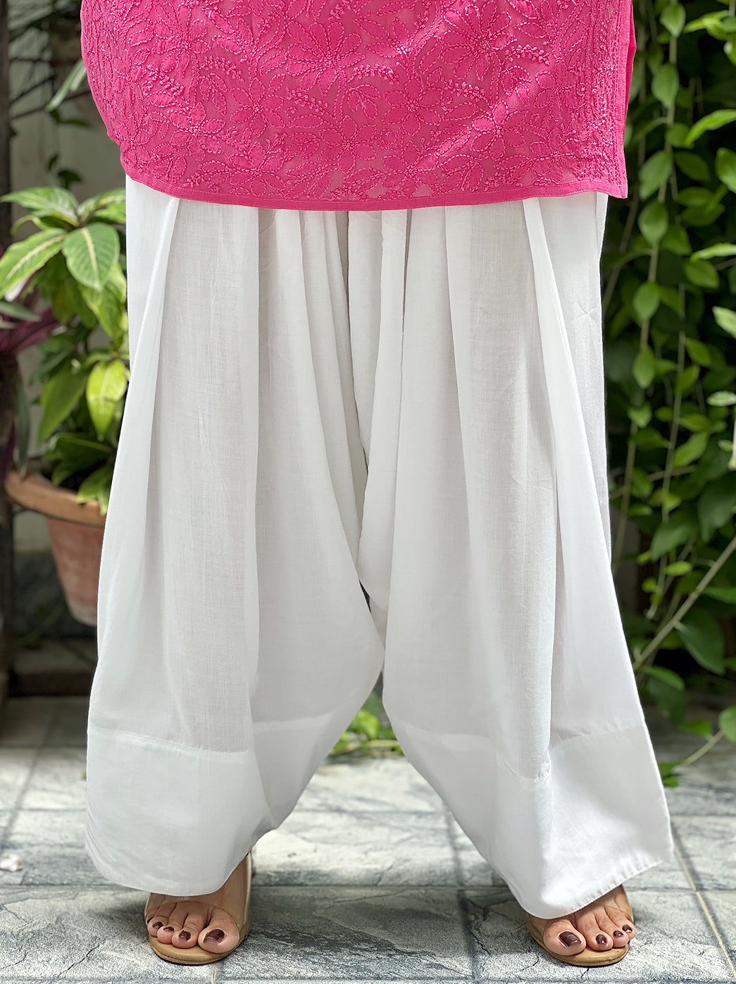 Women Solid Loose Fit Dyeable Santoon Farshi Salwar - White