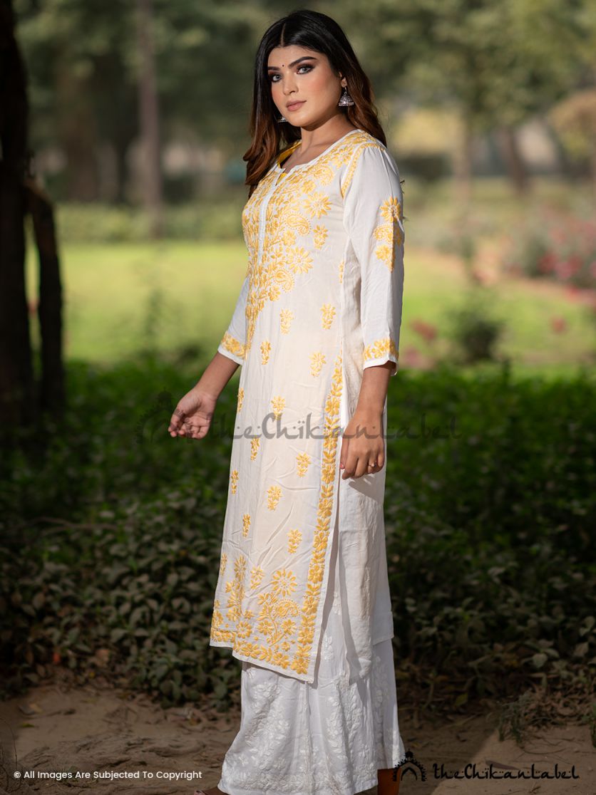 SAFA FASHION S F 967 DESIGNER EMBROIDERY WORK KURTI WITH CIGARETTE PANTS -  textiledeal.in