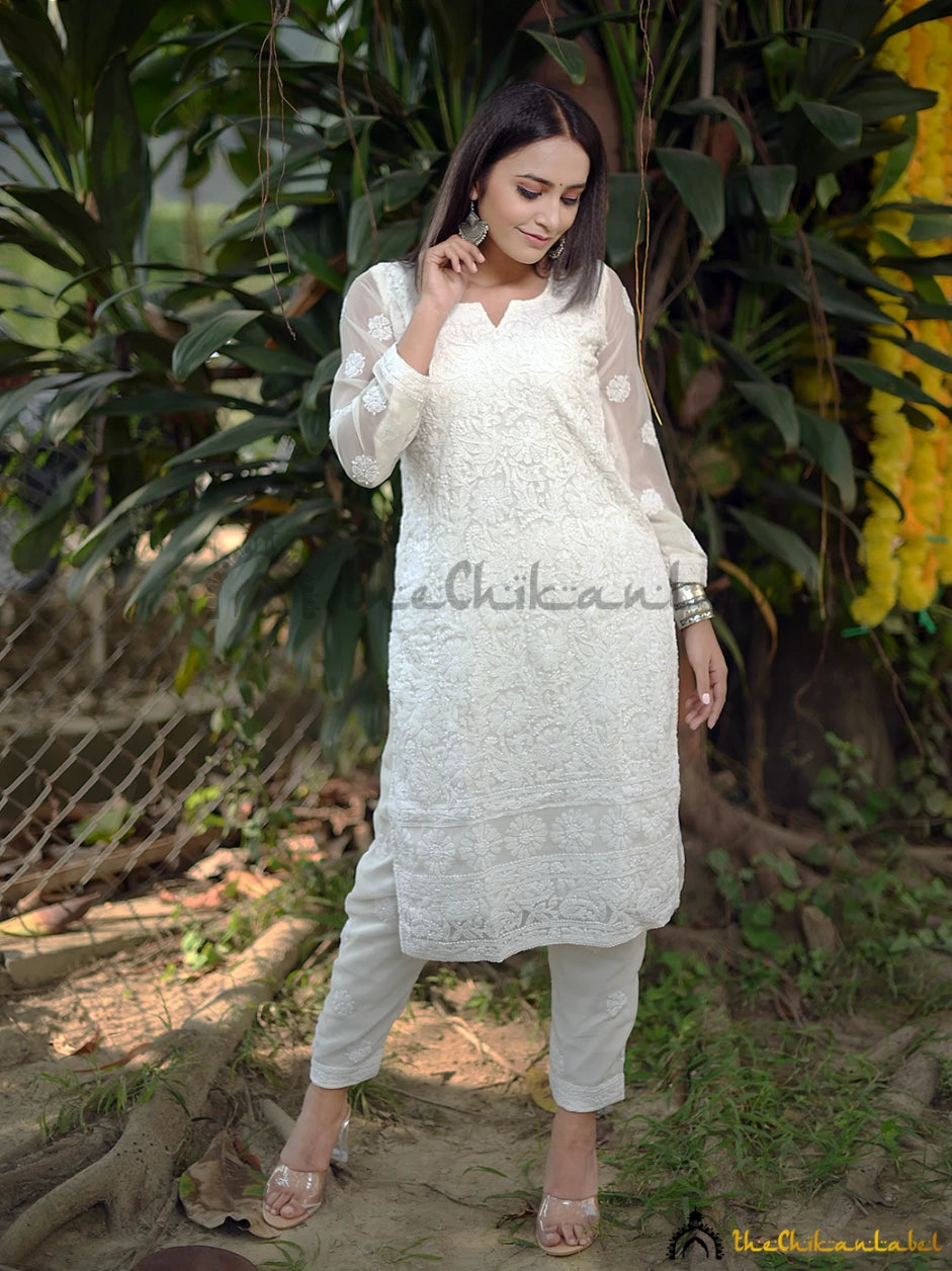 Deepika Padukone Looks Beautiful in White Dress | Telugu Rajyam Photos